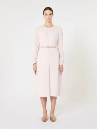 Ausgestelltes Kleid aus Cady, rosa