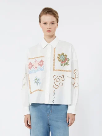 Baumwollbluse mit Spitze und Stickereien, weiß