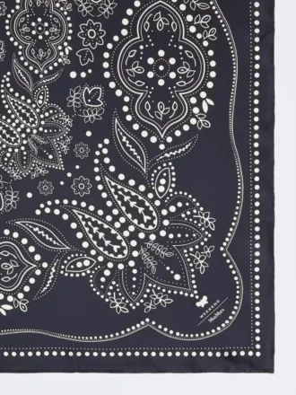 Bedrucktes quadratisches Seidenfoulard, mitternachtsblau
