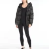 Daunenjacke aus wasserabweisendem Canvas, schwarz Daunenjacke aus wasserabweisendem Canvas, schwarz