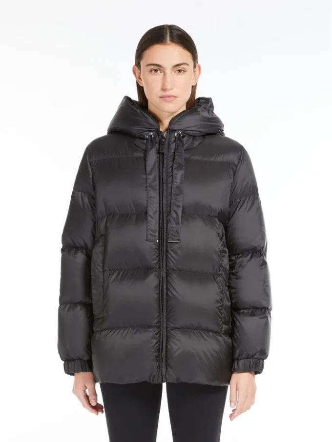 Daunenjacke aus wasserabweisendem Canvas, schwarz Daunenjacke aus wasserabweisendem Canvas, schwarz