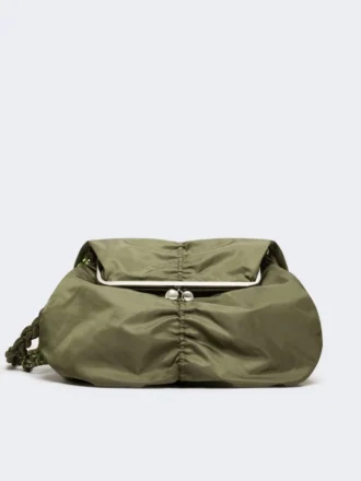 Extra große Pasticcino-Tasche aus technischem Gabardine, salbeigrün