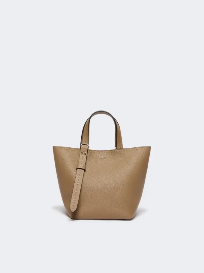 Extra kleine Archetipo-Tasche aus Leder, schlammfarben
