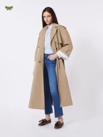 Fließender Trenchcoat aus Baumwolle und Nylon, haselnussbraun
