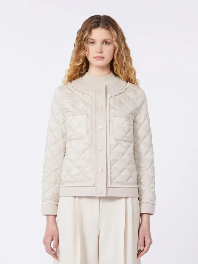 Gepolsterte, verkürzte Jacke aus wasserabweisendem Canvas, sandfarben Gepolsterte, verkürzte Jacke aus wasserabweisendem Canvas, sandfarben