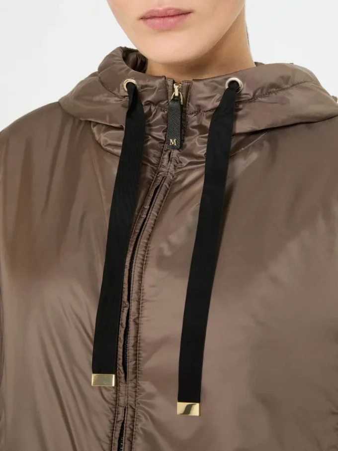 Gepolsterte, wasserabweisende Canvas-Kapuzenjacke, haselnussbraun Gepolsterte, wasserabweisende Canvas-Kapuzenjacke, haselnussbraun
