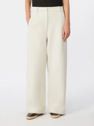 Gerade geschnittene Hose aus Scuba-Jersey, beige