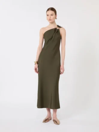 Glänzendes Ein-Schulter-Kleid aus Satin, moosgrün