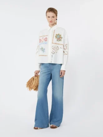 Baumwollbluse mit Spitze und Stickereien, weiß