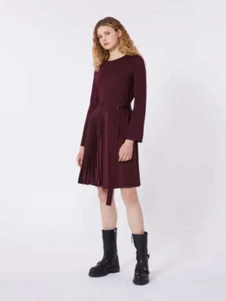 Jerseykleid aus Milano-Strick, bordeauxrot