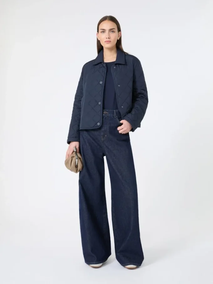 Kurze Steppjacke aus wasserabweisendem Stoff, marineblau Kurze Steppjacke aus wasserabweisendem Stoff, marineblau