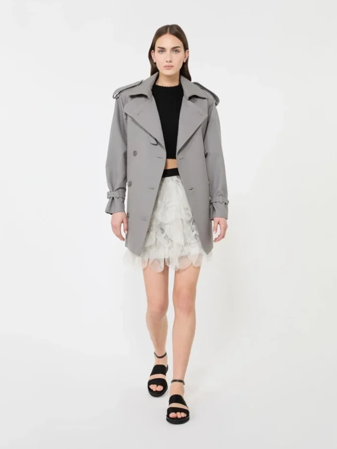 Kurzer Rock mit Blütenblättern aus bedrucktem Organza, perlgrau Kurzer Rock mit Blütenblättern aus bedrucktem Organza, perlgrau