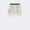 Kurzer Rock mit Blütenblättern aus bedrucktem Organza, perlgrau Kurzer Rock mit Blütenblättern aus bedrucktem Organza, perlgrau