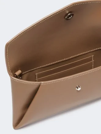 Leder-Umschlagbrieftasche, schlammfarben