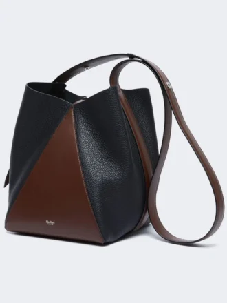 Mittlere Beuteltasche, haselnussbraun