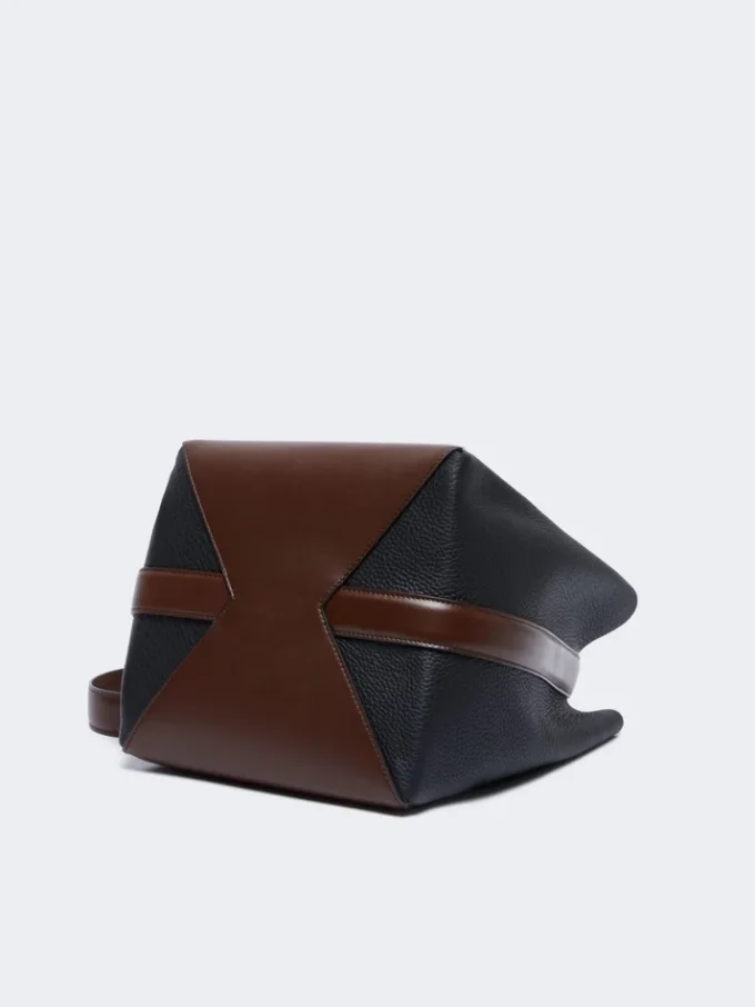 Mittlere Beuteltasche, haselnussbraun Mittlere Beuteltasche, haselnussbraun