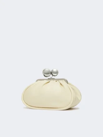 Mittlere Pasticcino-Tasche aus glänzendem Nappaleder, elfenbeinfarben Mittlere Pasticcino-Tasche aus glänzendem Nappaleder, elfenbeinfarben