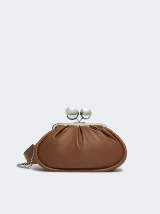 Mittlere Pasticcino-Tasche aus glänzendem Nappaleder, tabakfarben