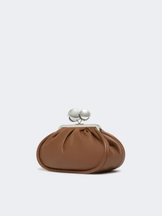 Mittlere Pasticcino-Tasche aus glänzendem Nappaleder, tabakfarben