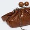 Mittlere Pasticcino-Tasche aus Leder mit Krokodilprägung, rotbraun Mittlere Pasticcino-Tasche aus Leder mit Krokodilprägung, rotbraun