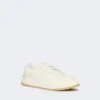 Niedrige Sneaker aus getrommeltem Leder, weiß Niedrige Sneaker aus getrommeltem Leder, weiß
