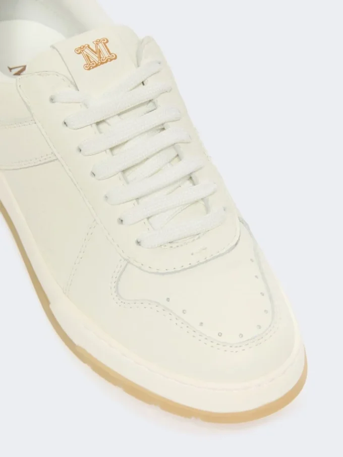Niedrige Sneaker aus getrommeltem Leder, weiß Niedrige Sneaker aus getrommeltem Leder, weiß