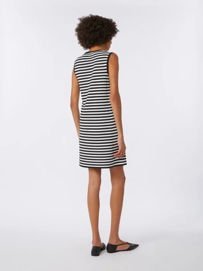 Ärmelloses Kleid aus Viskose-Crêpe-Garn, schwarz Ärmelloses Kleid aus Viskose-Crêpe-Garn, schwarz