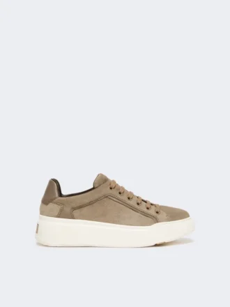 Sneaker aus Wildleder, mud