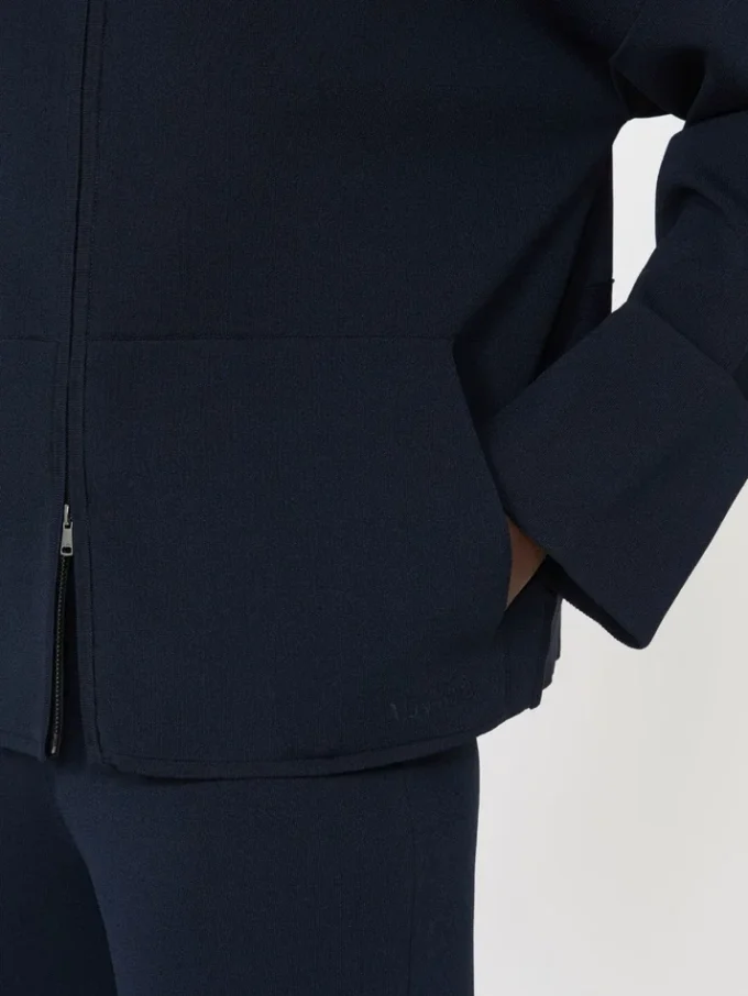 Strickjacke aus Viskose-Crêpe-Garn, ultramarinblau Strickjacke aus Viskose-Crêpe-Garn, ultramarinblau