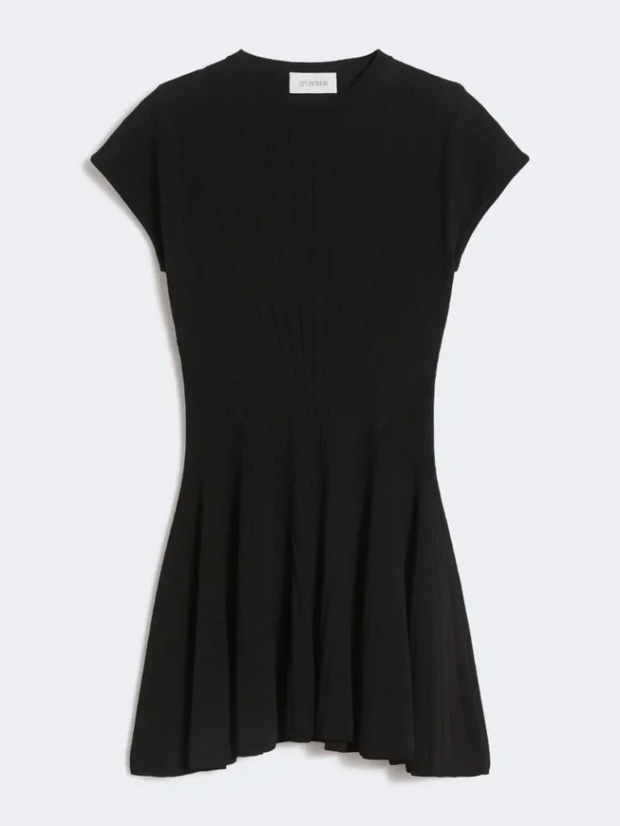 Strickkleid, tailliert, schwarz Strickkleid, tailliert, schwarz