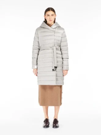 Wendbare Daunenjacke aus wasserabweisendem Satin, elfenbeinfarben Wendbare Daunenjacke aus wasserabweisendem Satin, elfenbeinfarben